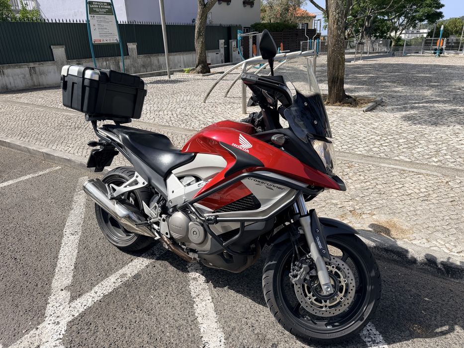 Honda VFR800X Cross Runner
