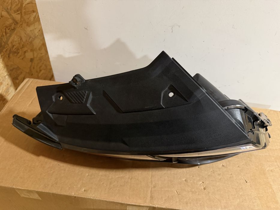 Фара права Hyundai Tucson USA 2022 2023 2024