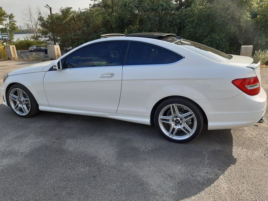 Мерседес С-250 W204.