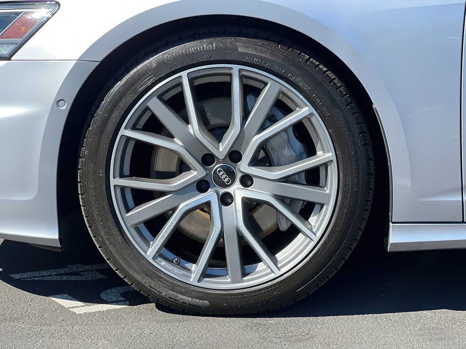 Audi A6      2023