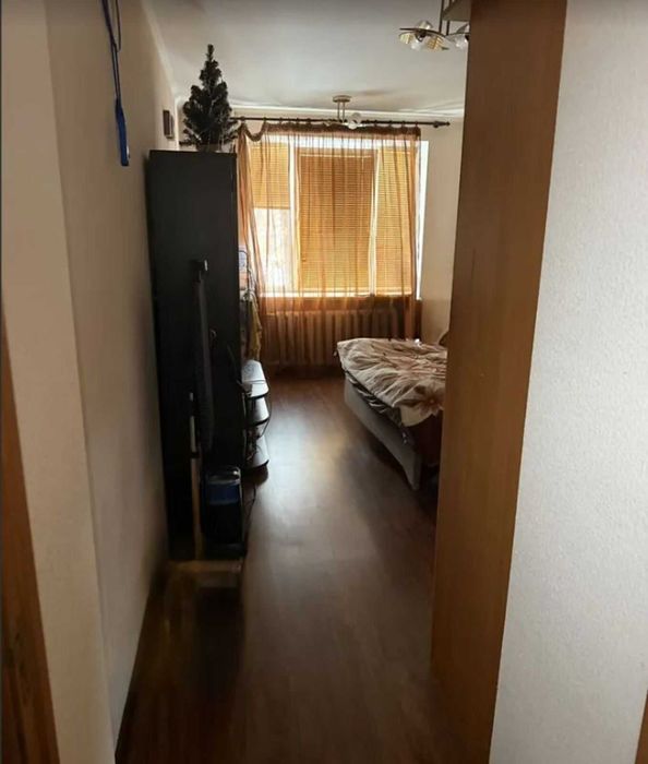 Продаж 2-кімнатної квратири в спокійному районі, техніка меблі ремонт.