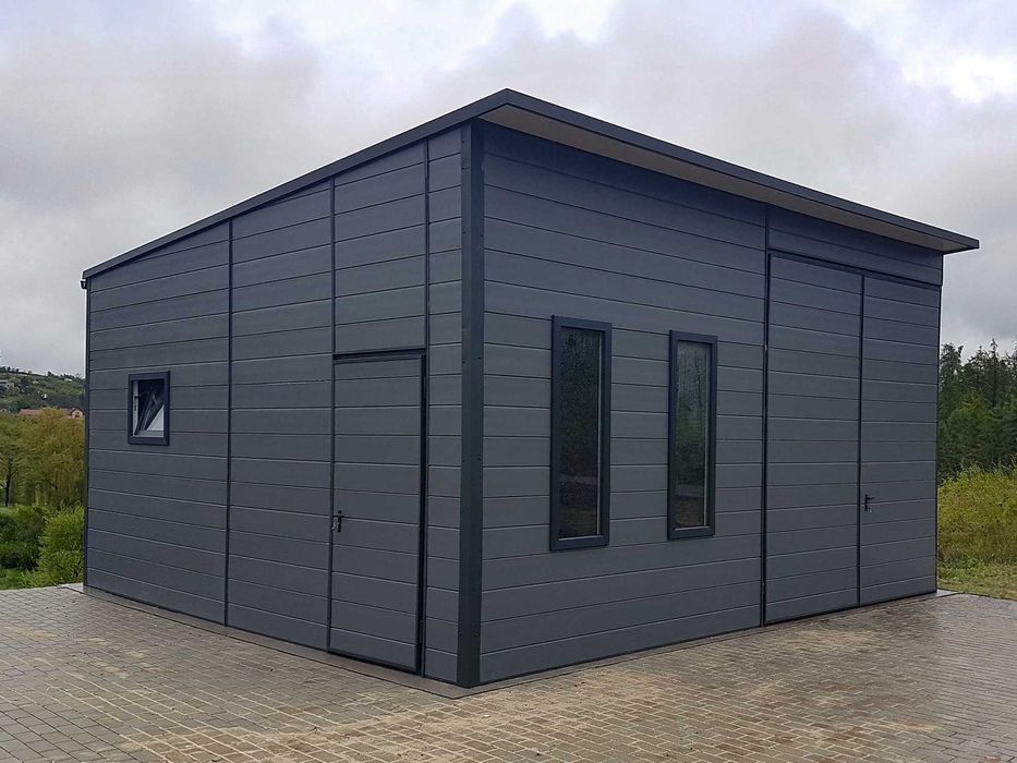 Garaż ocieplany z płyty warstwowej 6×6m – grafit