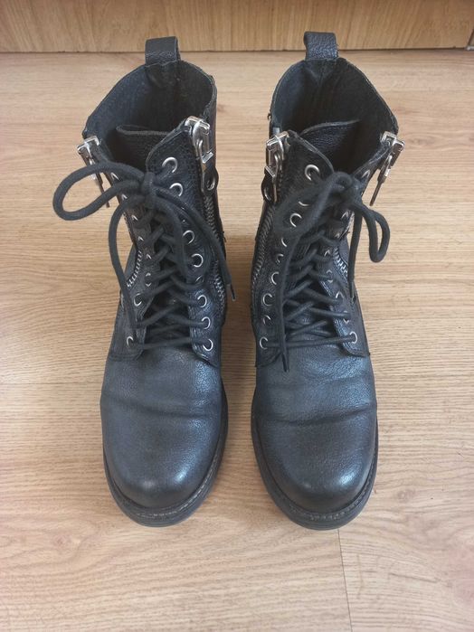 JUICE SHOES botki czarne ćwieki dżety skóra naturalna skórzane 37 24cm