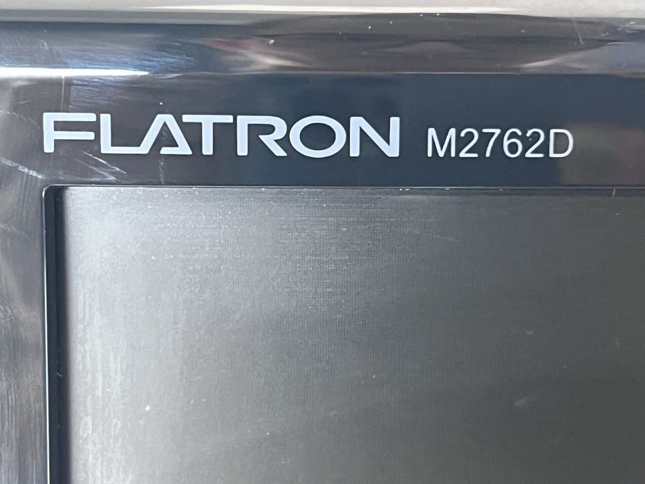 Televisão LG Flatron M2762DL