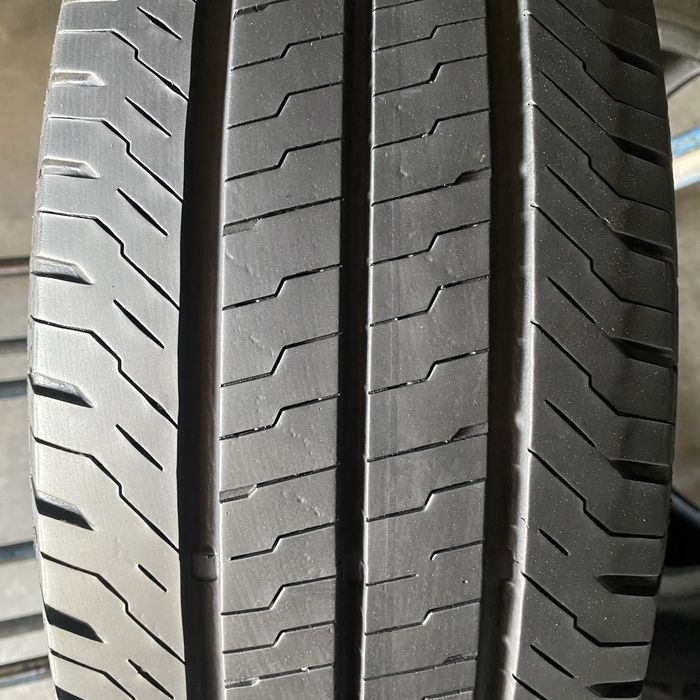 Шини 205/65/16с - 2шт континенталь