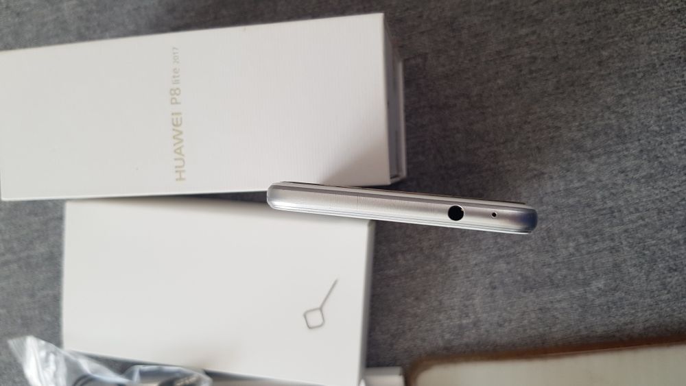 Смартфон Huawei P8 lite 2017