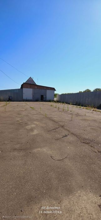 Комерція з діючею залізничною гілкою