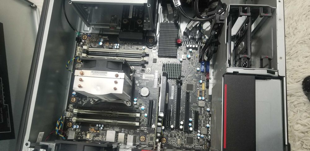 Lenovo P520 ThinkStation  Xeon W-2135|8GB|Quadro P400| 512 Gb M2