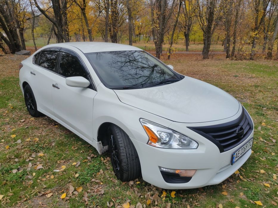 Продам Nissan ALTIMA 2016р.2.5 бензин