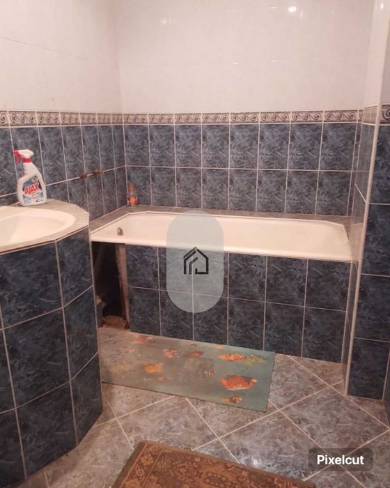 Продається будинок з великим земельний участок
