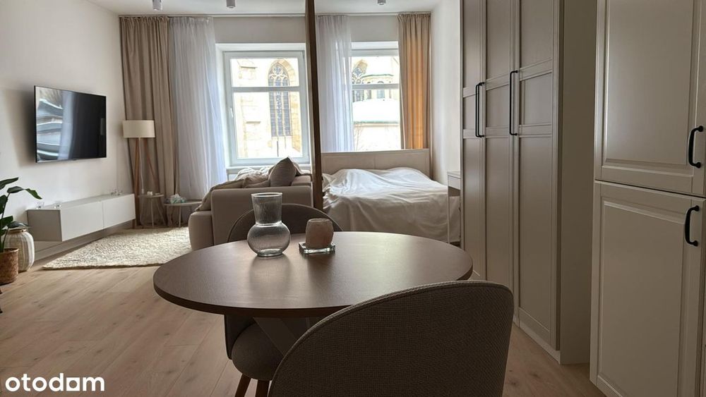 Nowe kawalerka z oddzielną sypialną w centrum świeżo po remoncie - Widok 2