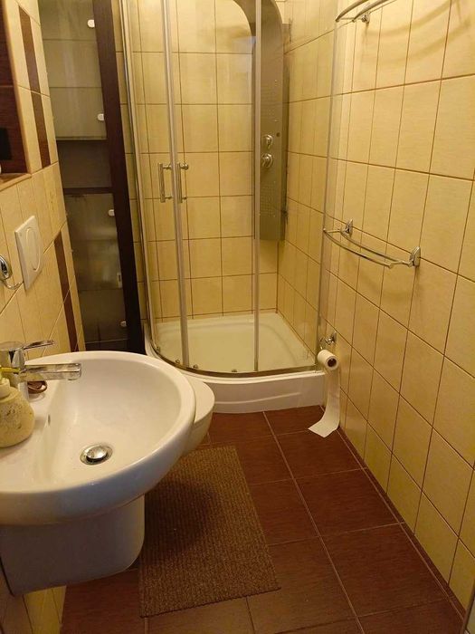 2 osobne pokoje, osobna kuchnia, 46 m2, balkon