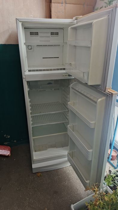 Холодильник Daewoo