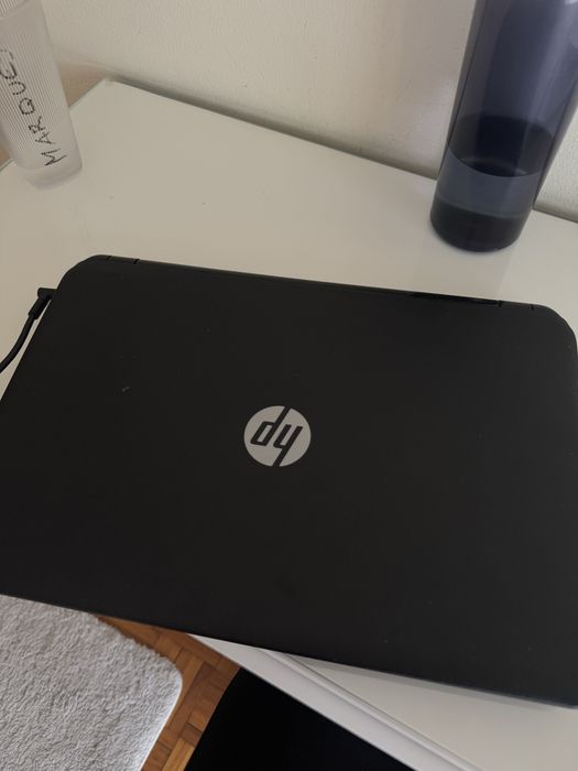 Computador HP preto