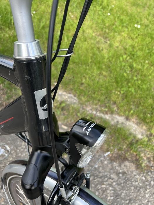 Rower elektryczny GIANT TWIST koła 28 cali zadbany