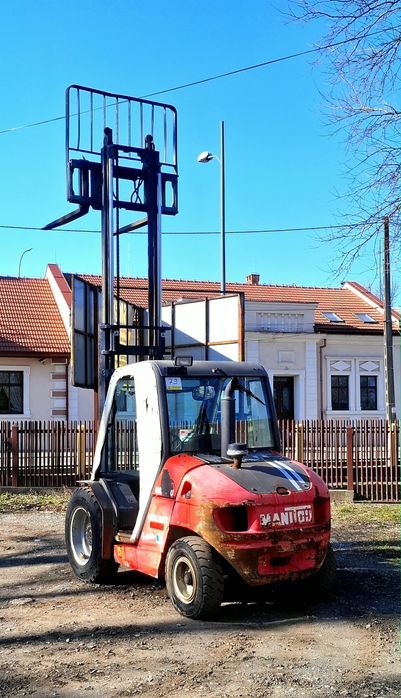 Terenowy wozek widlowy manitou msi25t transport