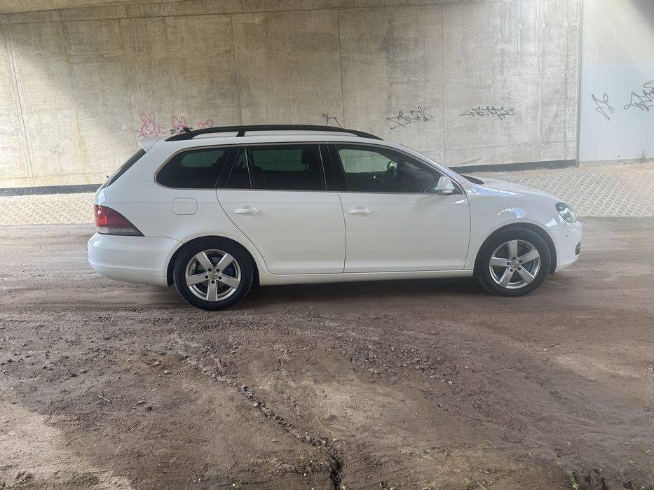 Vw golf 6 kombi  2,0 tdi cr