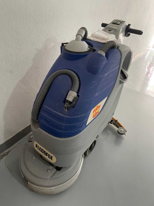 Lavadora/Aspiradora Industrial Kärcher – 750€