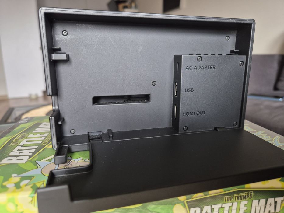 Stacja dokująca i ładująca DOCK // NINTENDO SWITCH