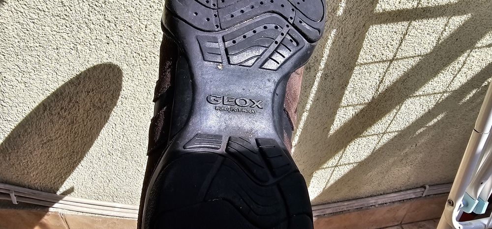 Buty skórzane GEOX rozmiar 38 wkładka 23,5cm stan bardzo dobry