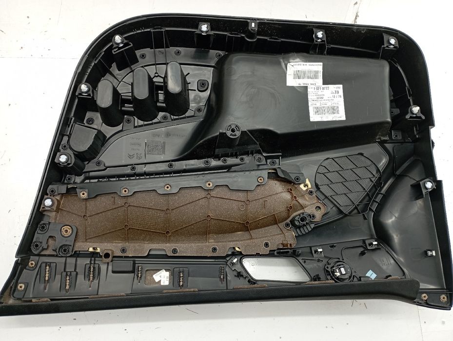Quartela de porta frente esquerda - PEUGEOT 308 SW II | 14 -