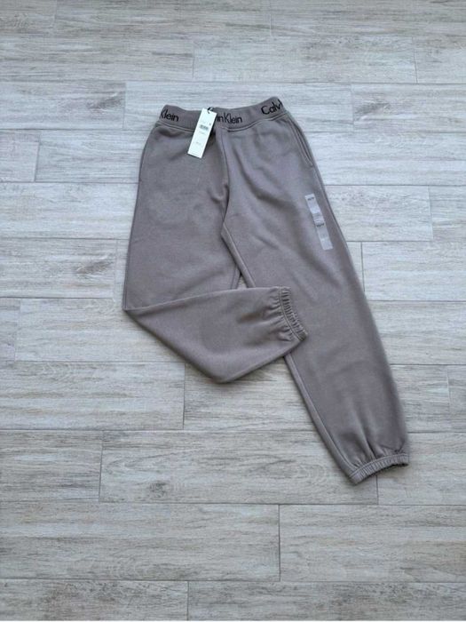 Оригінальний жіночий спортивний костюм Calvin Klein ХС-С