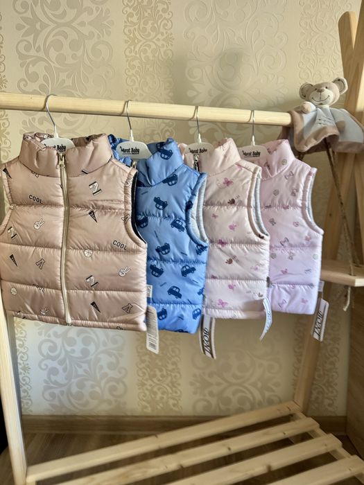 Жилетки для хлопчиків та дівчаток