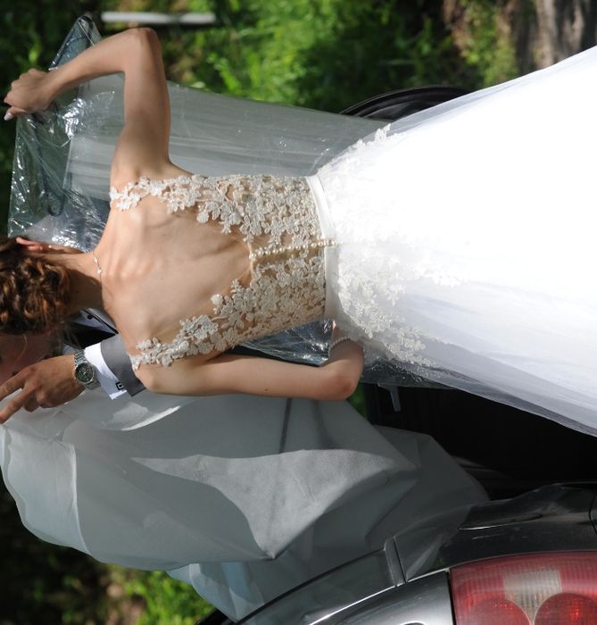 Suknia ślubna +2 welony