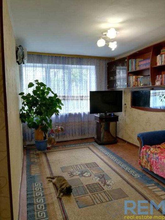 Продам  велику квартиру з ремонтом!