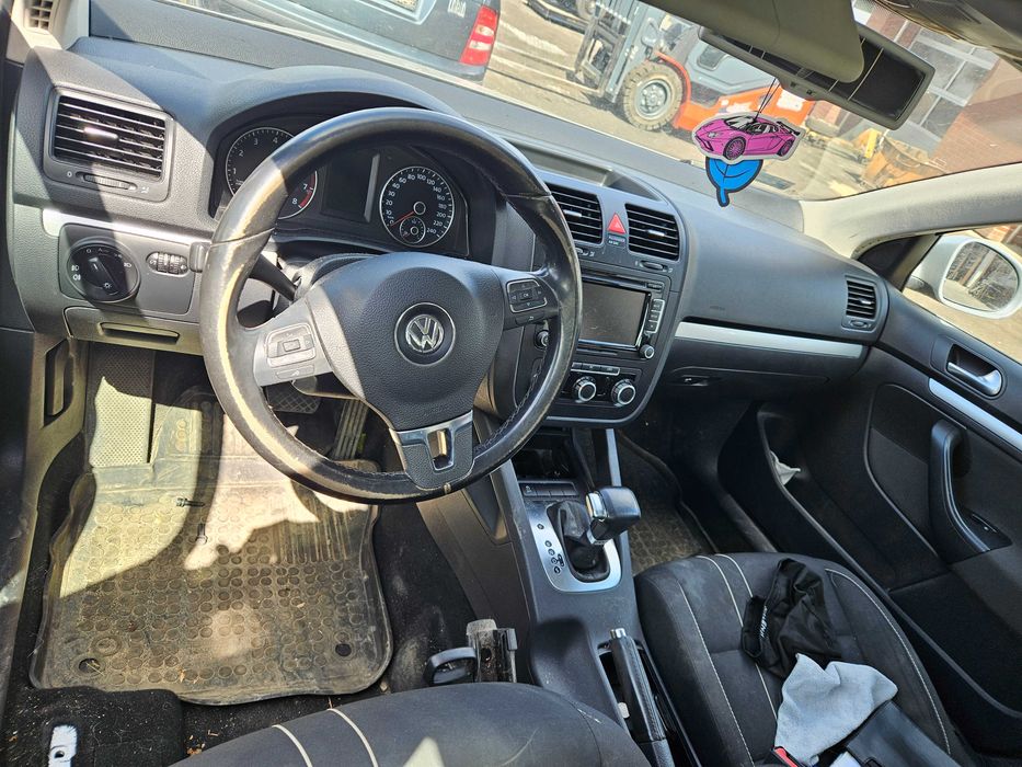 Volkswagen JETTA 1.4 2010 ROK