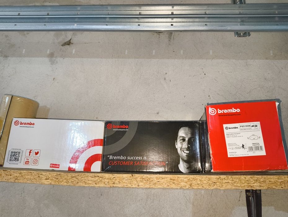 Продам гальмівні колодки Brembo для Audi TT 2014+ (FV3, FV9)