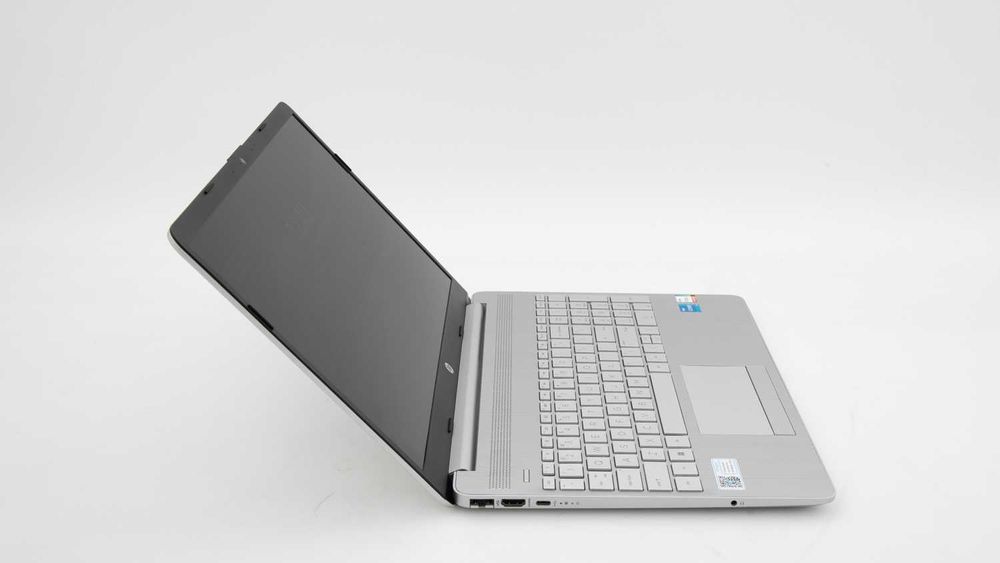 HP I5  13 geraçao 4,7GHZ 16GB  SSD M2-512   ESTA na garantia novo na caixa