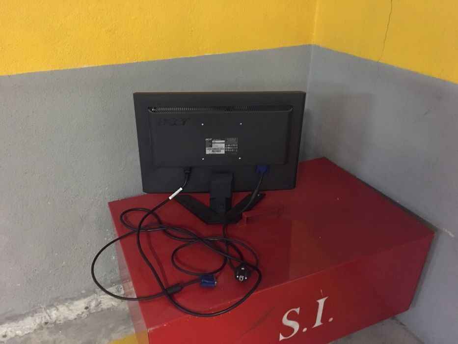 Acer LCD Monitor64729519791745122