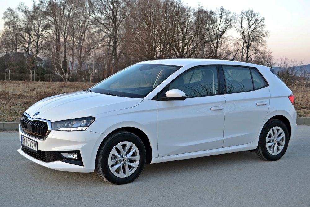 Skoda Fabia # klimatyzacja # czujniki parkowania # dotykowy ekran #