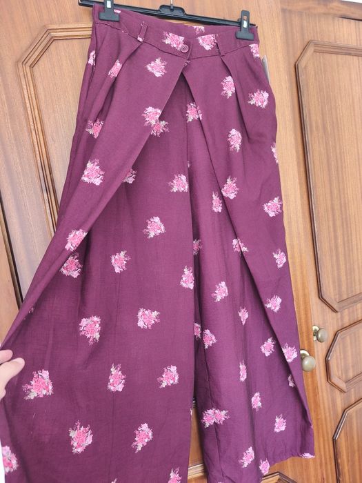 Conjunto calças e top floral