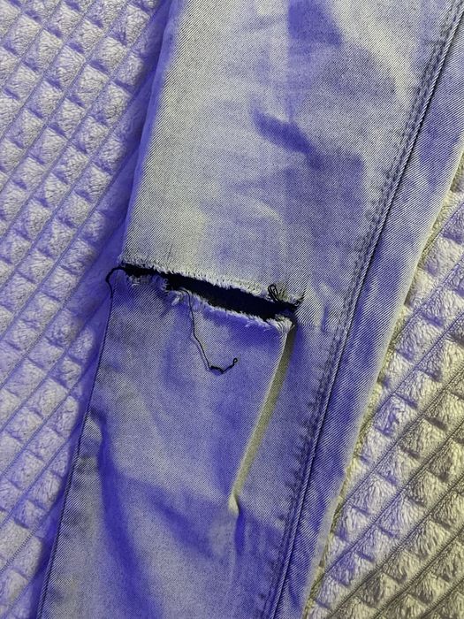 Spodnie z dziurami bershka