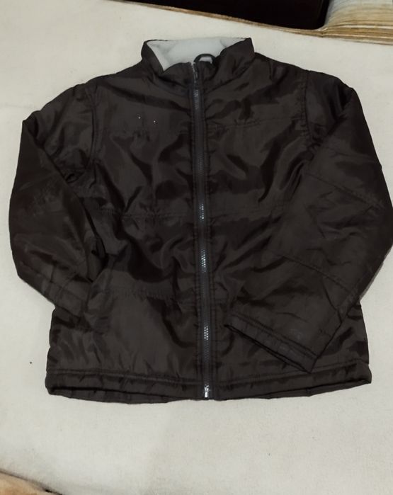 Kispo impermeável castanho