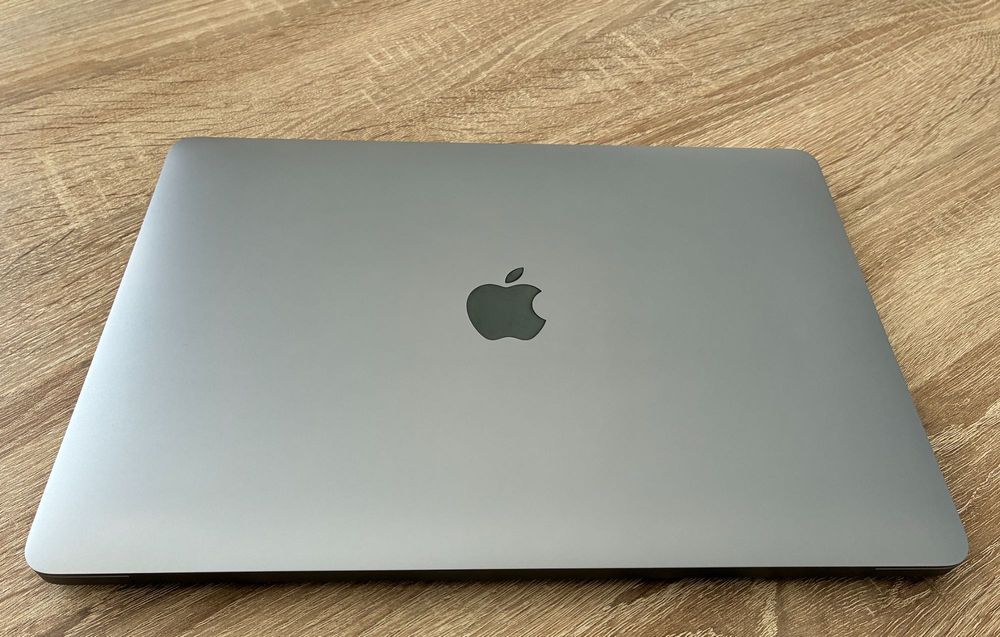 Apple MacBook Air M1