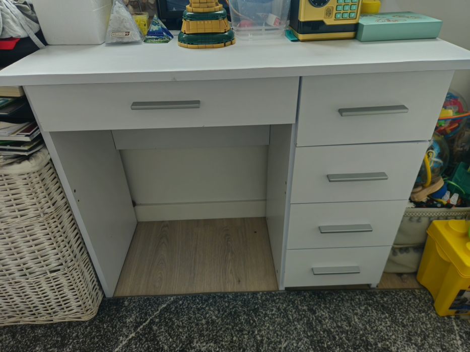 Komplet mebli dla dzieci