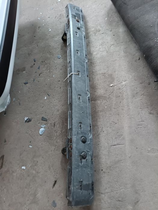 BMW E30 belka zderzaka tylnego