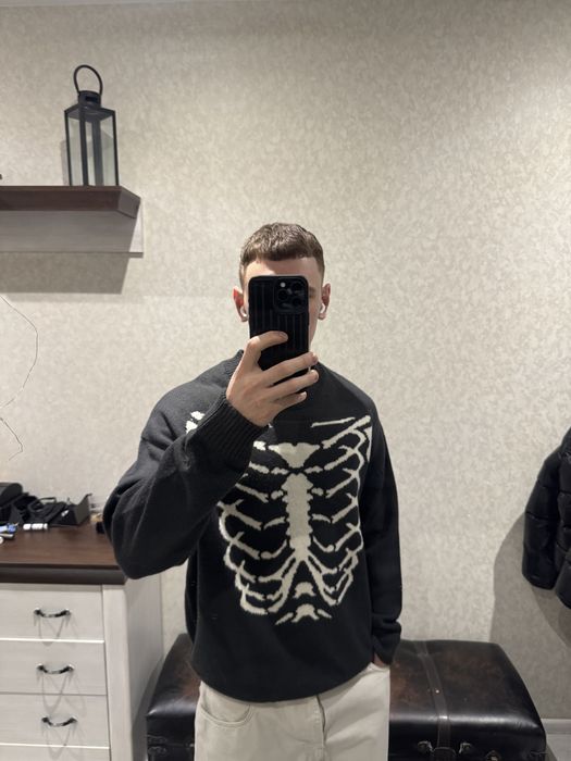 свитер supreme - купити товари моди та стилю - Ціна на OLX.ua