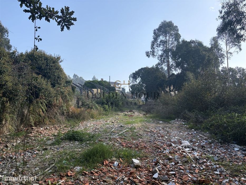 Land for Construction – For Sale in São Félix da Marinha, Vila Nova de Gaia