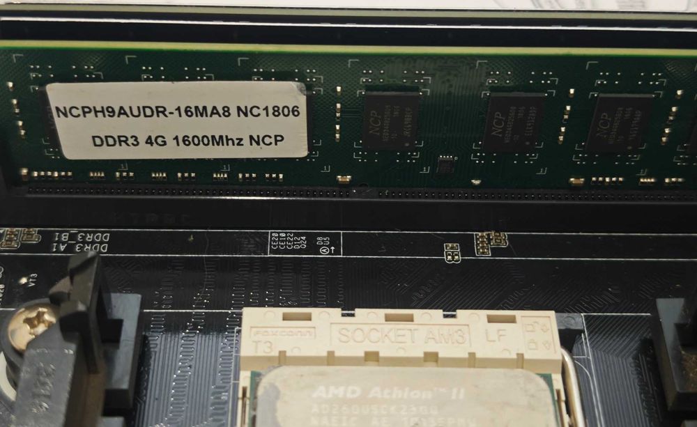 Комплект для збірки пк: ASRock N68-GS4 FX+Athlon II X2 260U+G210 1GB DDR3+БЖ400Вт