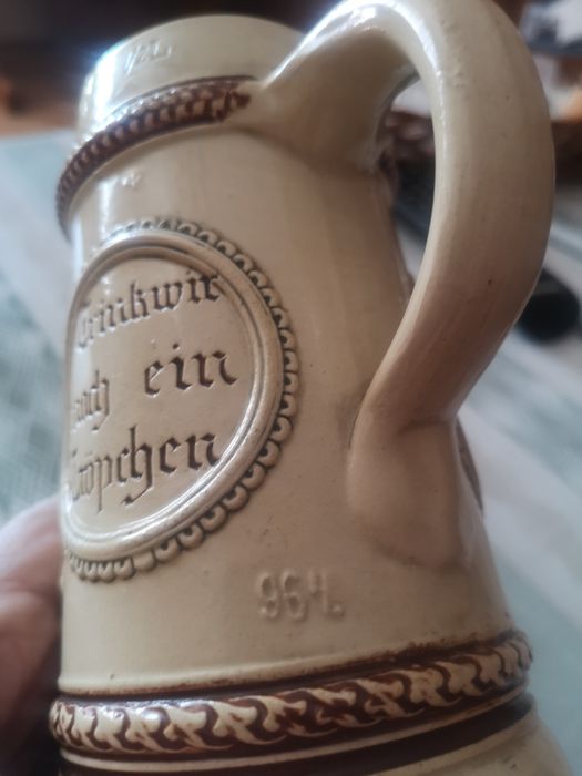 Kufel kamionkowy niemiecki