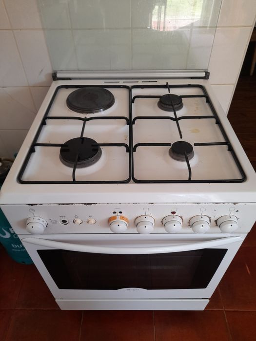 Fogão a gás e eletrico