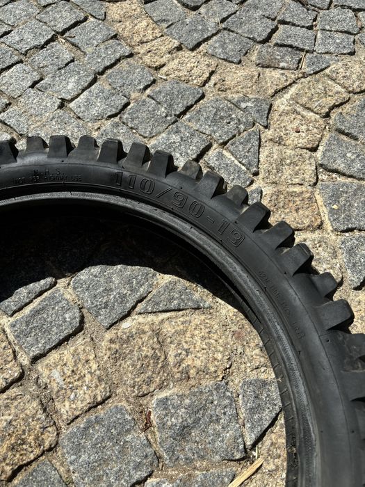 Pneu traseiro motocross 110/90-19