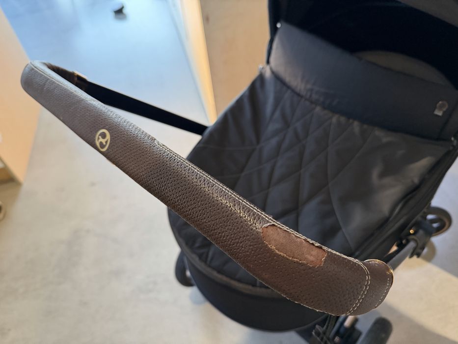 Cybex e priam 2.0 black rose gold