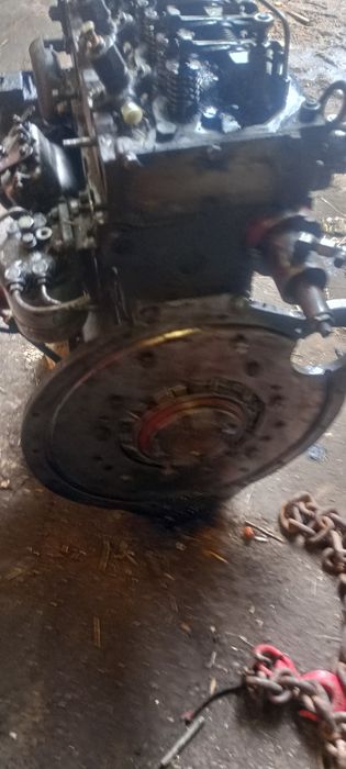 Silnik 3p Perkins w całości lub na części