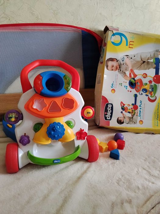Ходунки -каталка, музичний ігровий центр Chicco