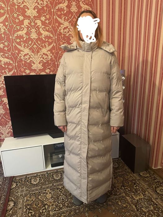 длинный стёганый пуховик